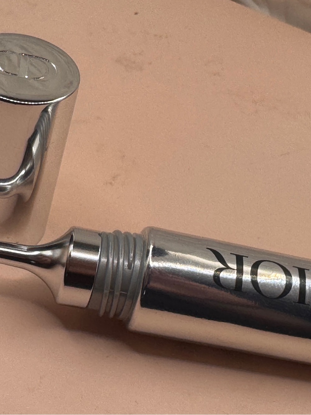 Dior capture totale hyalushot wrinkle corrector .5oz - Picture 5 of 7